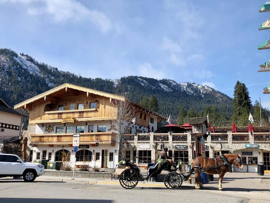 Walk To Downtown Leavenworth * Sleeps 6 + Pets * Ground Level Gem! Apartment Bagian luar foto