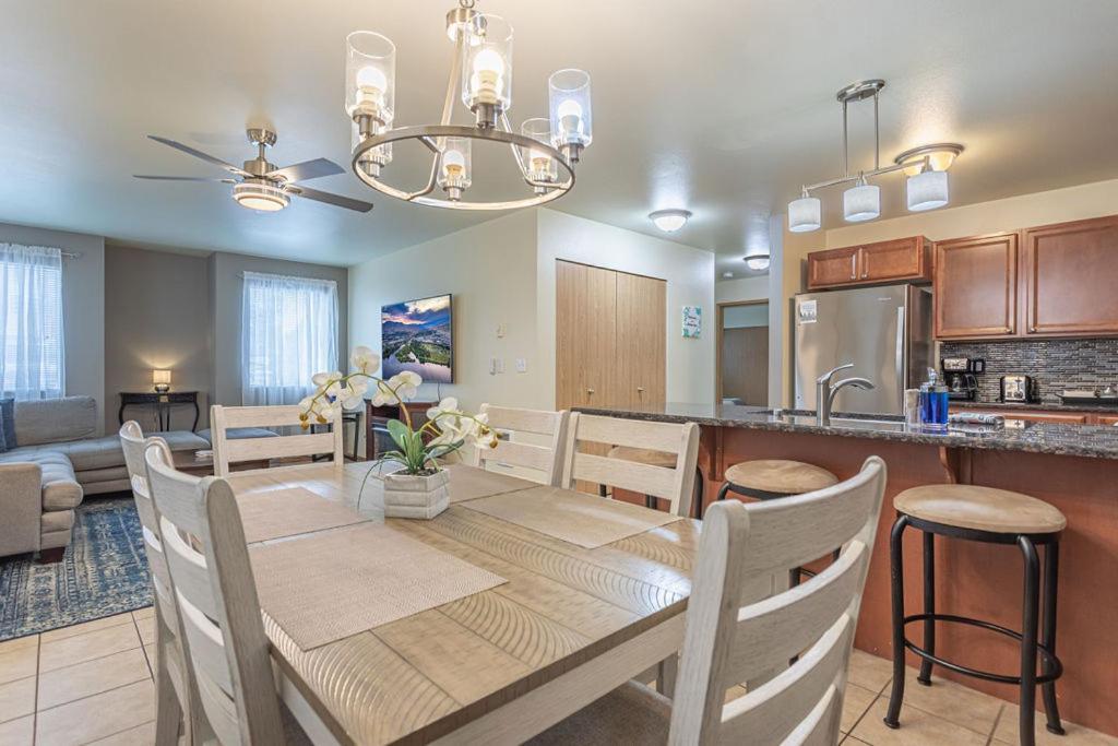 Walk To Downtown Leavenworth * Sleeps 6 + Pets * Ground Level Gem! Apartment Bagian luar foto
